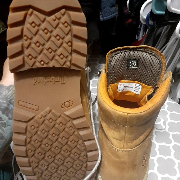 Mens timberland boots - Picture 2 of 3